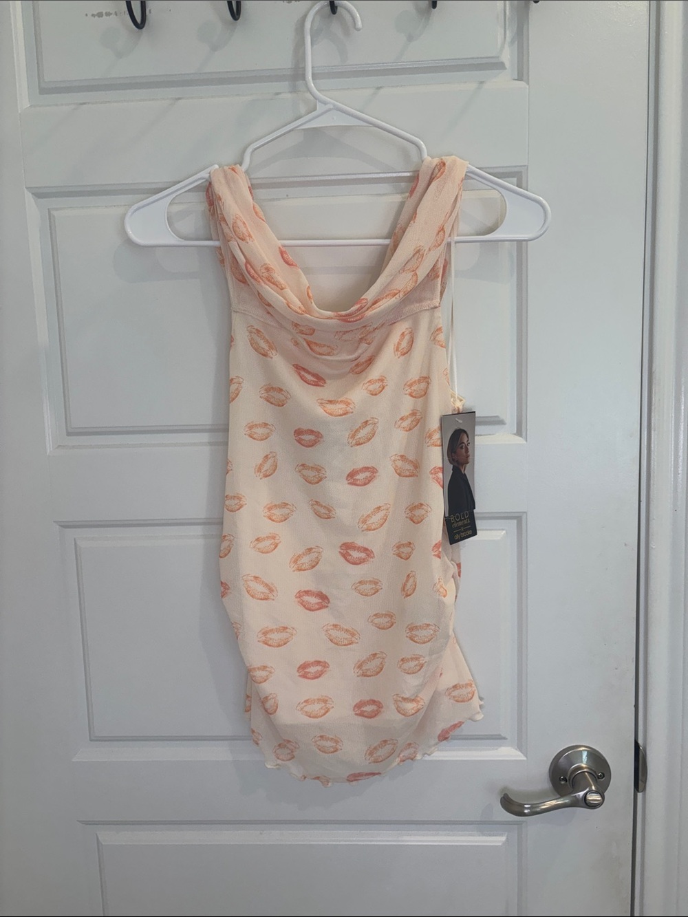 NWT Bold Elements x Ally Brooke Kiss Print Cowl Neck Sleeveless Top PM